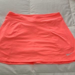 Nike dri fit skort 15in